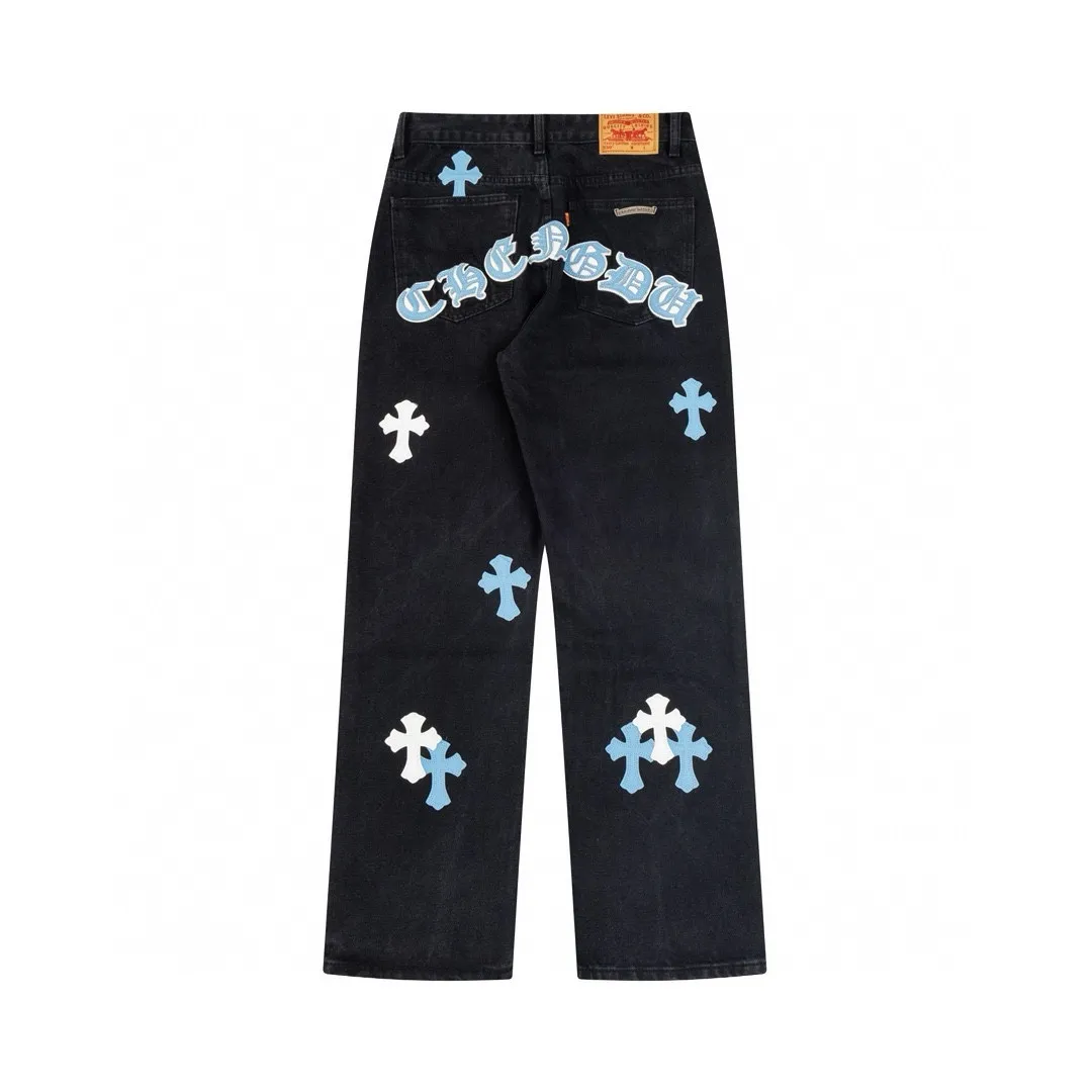 P220 Chrome Hearts Chengdu Limited New City Limited Jeans Chrome Hearts City Limited Jeans Hardware Customization Original Development Vintage Levis American 501 Black Gray Base Version Levis American 501 Base Version Imported Sheepskin 925 Silver Remake [Top heavy industry fashion design] Consistently high-street luxury style. Speaking of this style, the Zangyin family and GU family are definitely the leading representative brands. Especially the Zangyin family has really achieved a state-of-the-art effect in creating high-street style. The unique washed material is used to create this style. The color system is already quite eye-catching. After it is decorated with patchwork cross flowers, it cleverly highlights the charm of the brand. Secondly, this style uses classic The high-waist cutting design highlights the long legs and fashionable temperament of the upper body. The brand is highly recognizable and the slim fit configuration is more suitable for daily wear. It is a product that interprets personality, fashion, and specifications at a glance. This single product is enough to make any fan excited. It can be a white T-shirt for a youthful college style, or a tight suspender for a royal style. It has strong matching ability and can be easily controlled by men.  [Materials and craftsmanship] Needless to say, this point goes without saying. As an excellent craftsman brand, Zangyin’s requirements for details and craftsmanship are really perfect. The washed color of this model has gone through so many processes, not to mention the embellishment of denim appliques. It is also purely hand-made and sewn. Just like what they believe in, only hand-made things have soul and have the meaning of wear. A top-notch heavy-duty fashionable denim item, I look forward to your perfect interpretation! ! Color: black and blue size: 28 30 32 34 36